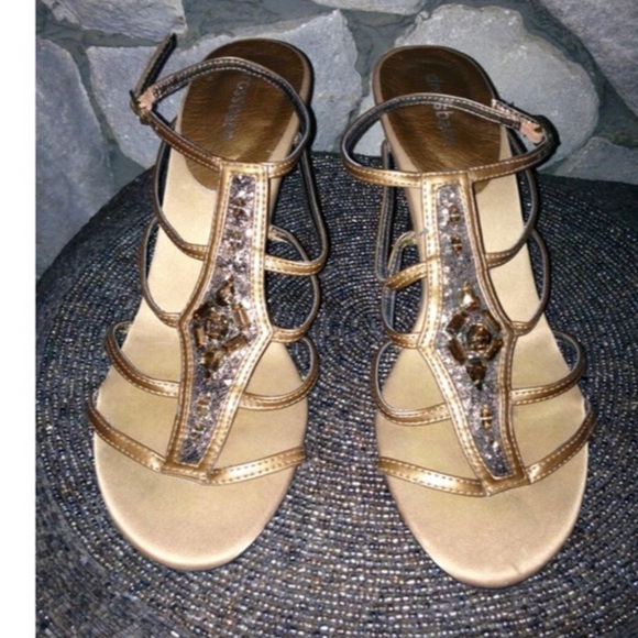 Cute bronze sandals size 7 👡 - Picture 3 of 8